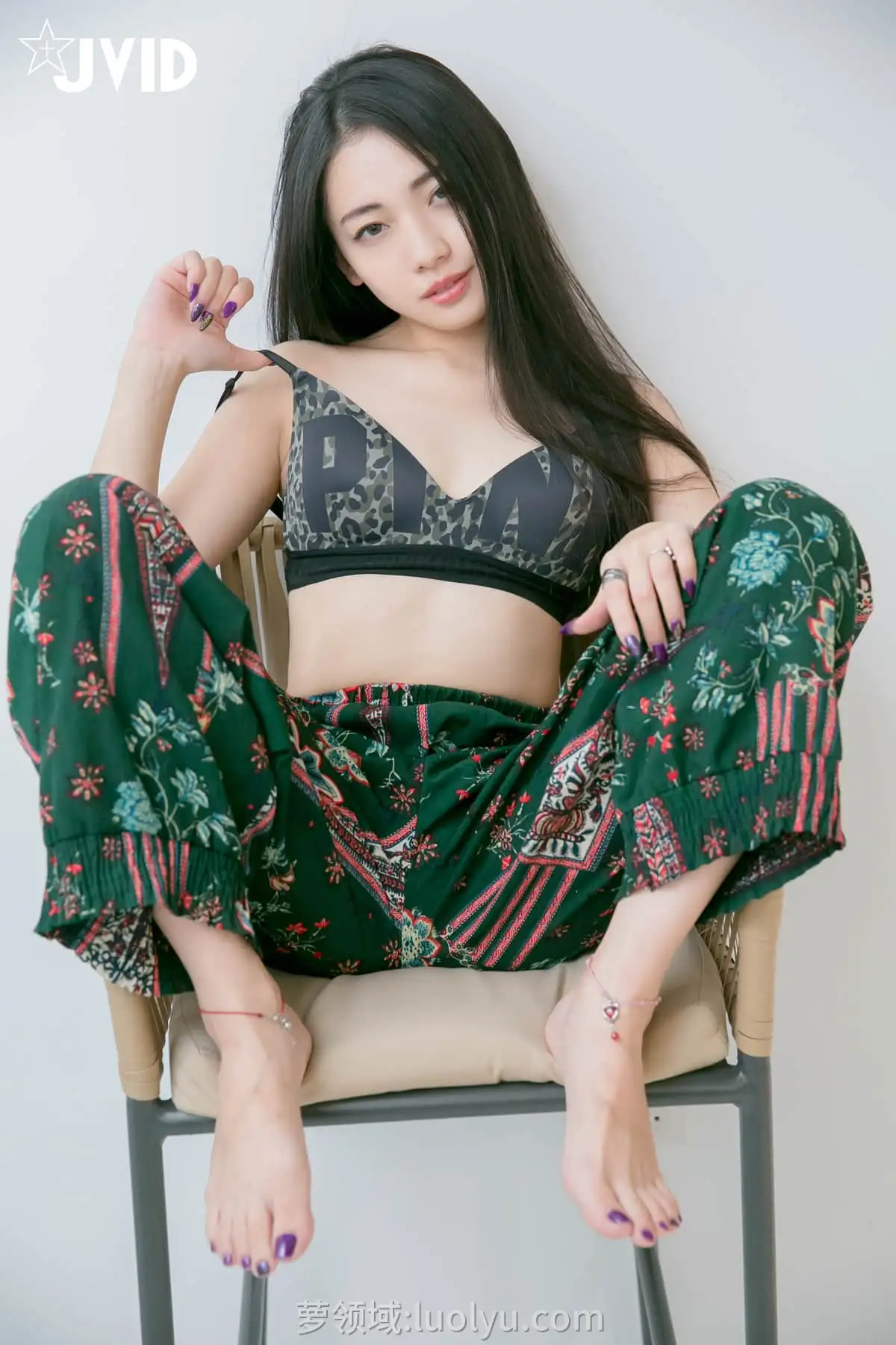 顶级视觉盛宴！JVID 全系列写真合集：探索人体艺术的纯粹曲线美