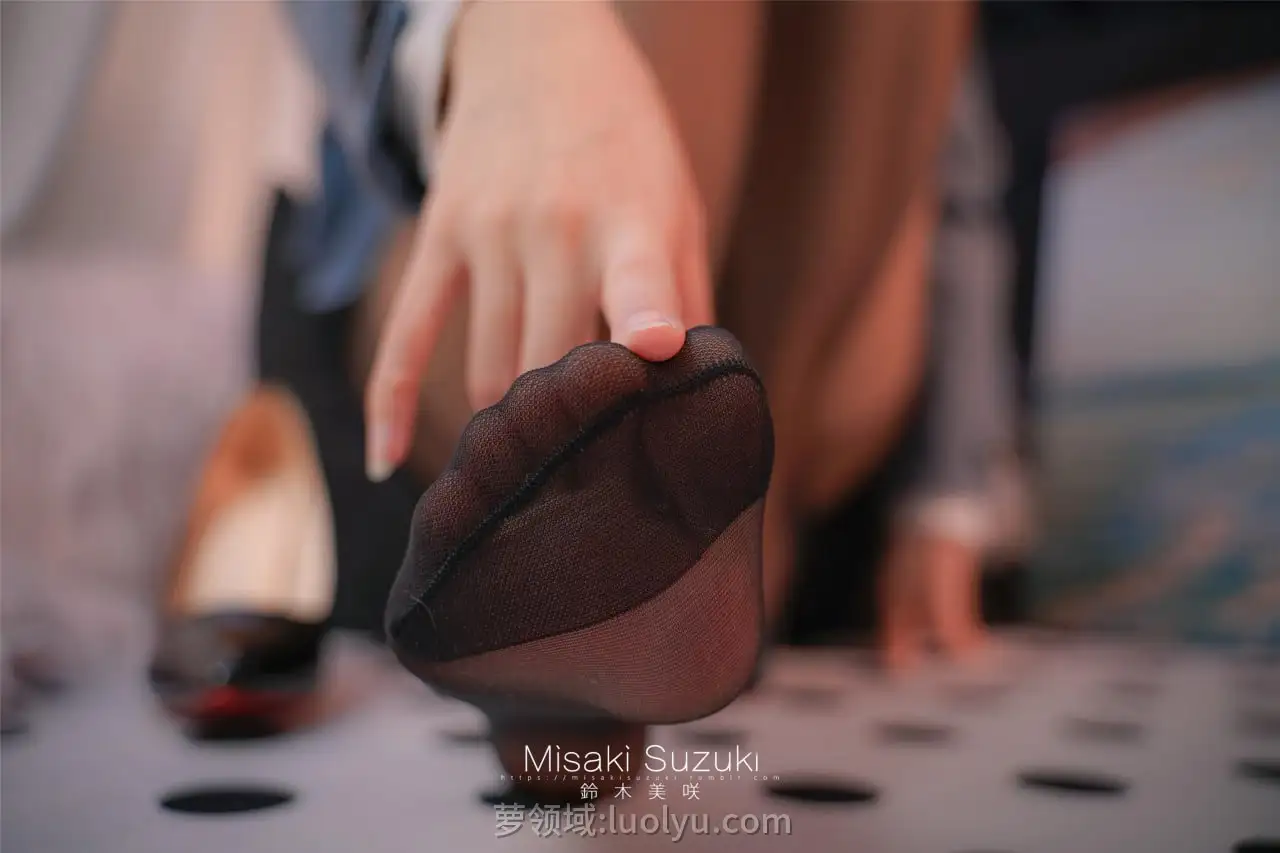 美足天花板！铃木美咲（Misaki Suzuki）400套写真全集，足控玩家必入