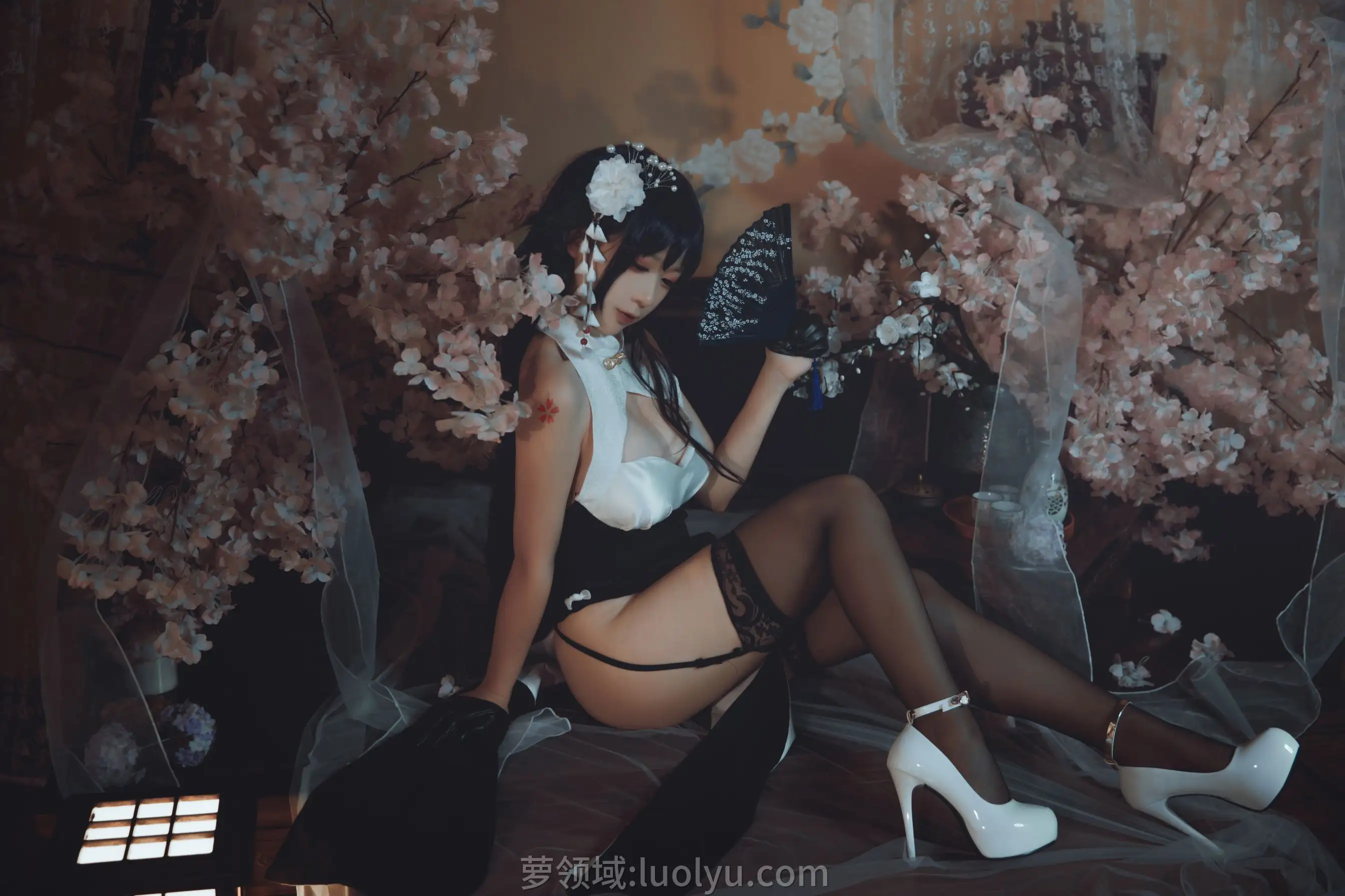 樱落Selena(樱落酱w)最新40套高清写真合集打包下载