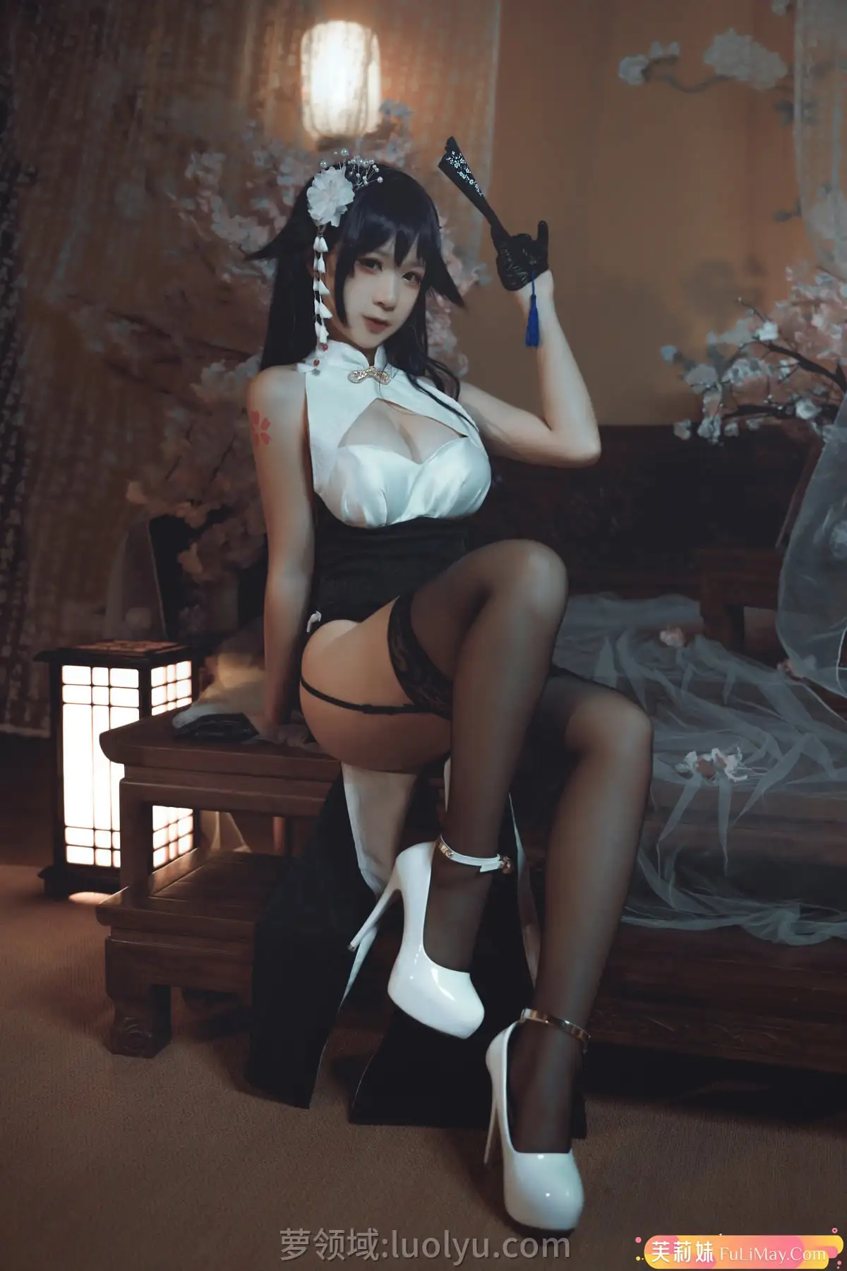 樱落Selena(樱落酱w)最新40套高清写真合集打包下载