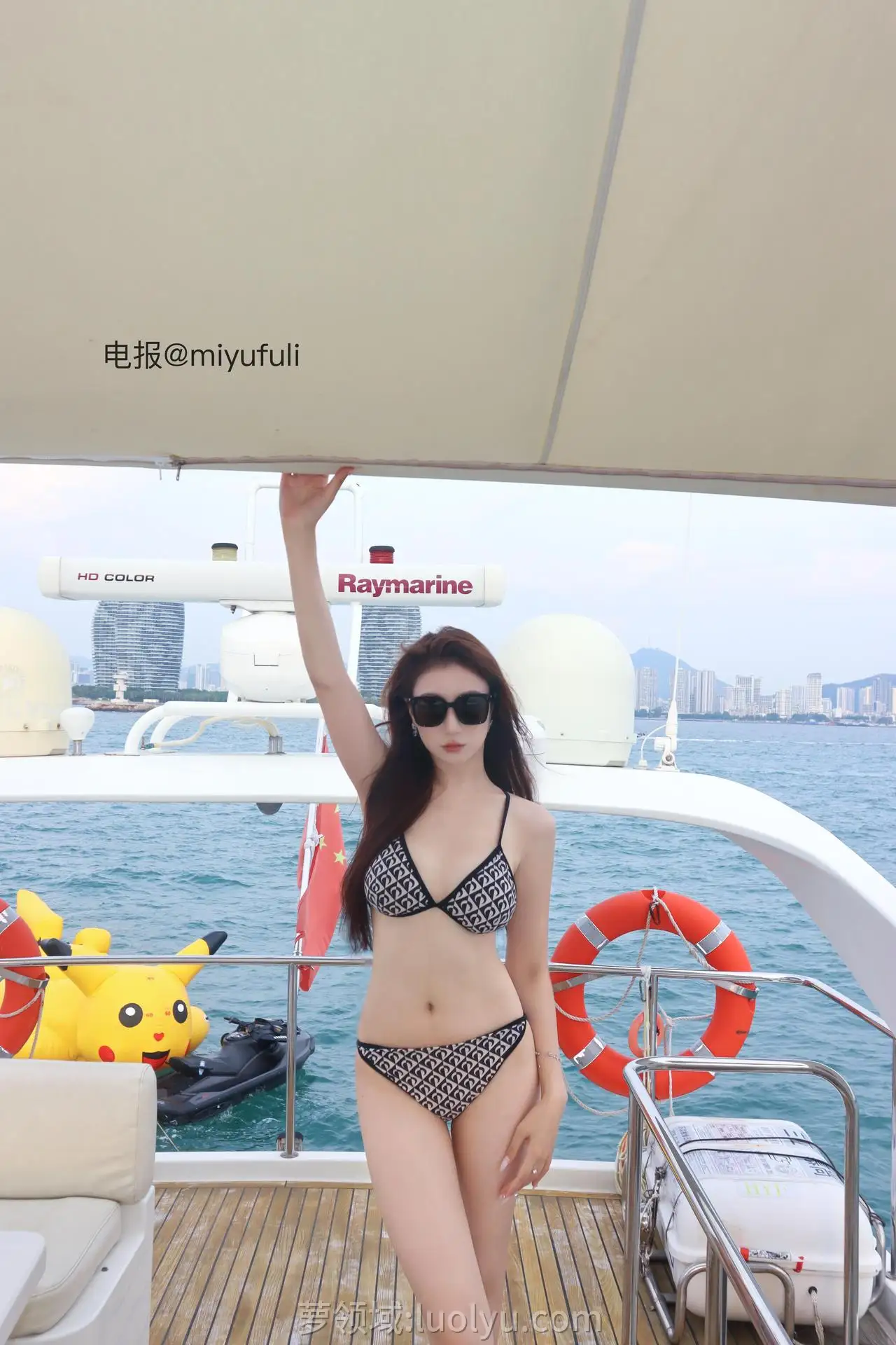 大长腿御姐SerenaSs最新岛遇VIP反差全高清合集