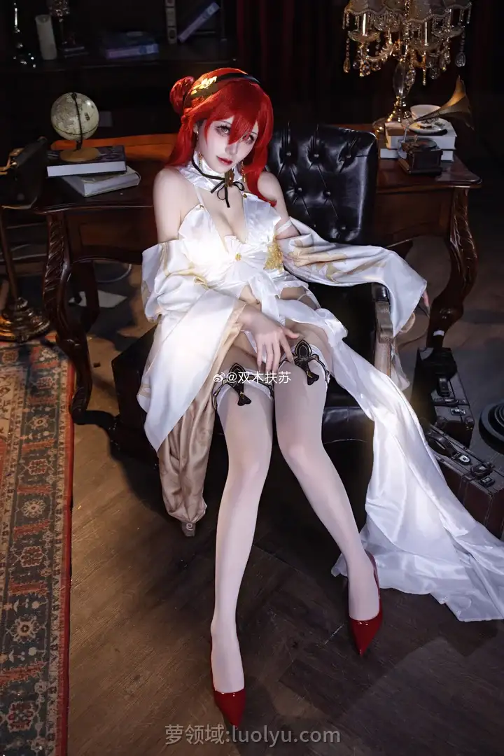 双木扶苏最新19套写真合集：172cm高挑Coser色气满满[628P/8G]