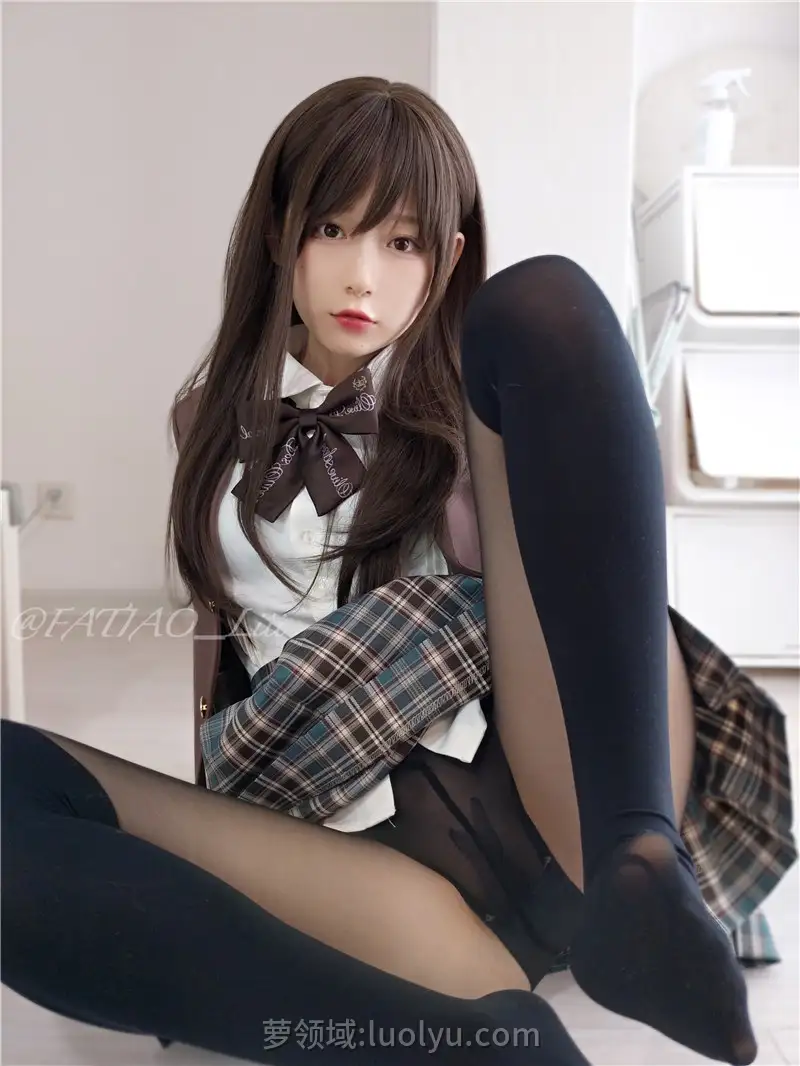 迷之呆梨 200套合集资源写真下载[7260P/242V/25G]