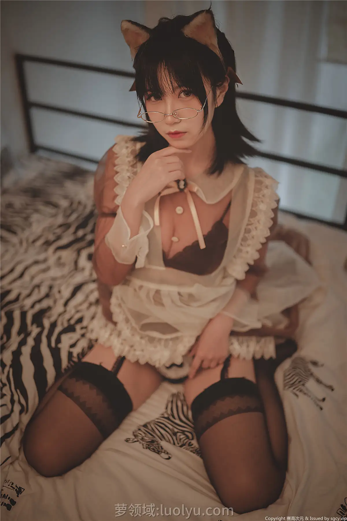 逐月Su(枸名gomin)最新COS与车内爆款写真全高清合集